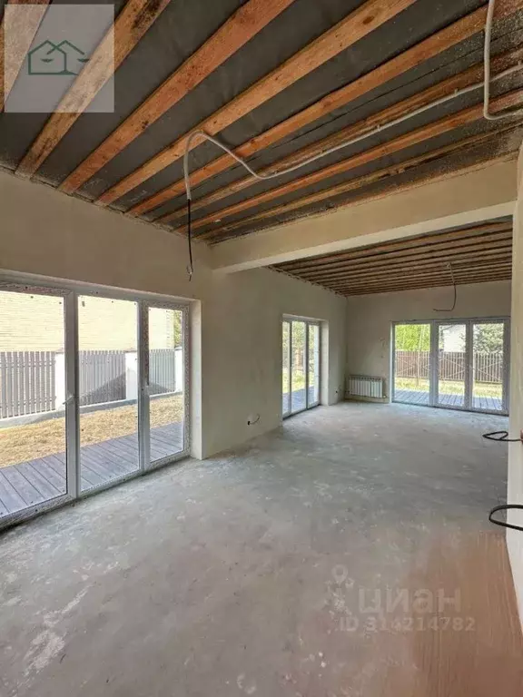 Дом в Воронежская область, Рамонский район, Айдаровское с/пос, с. ... - Фото 1