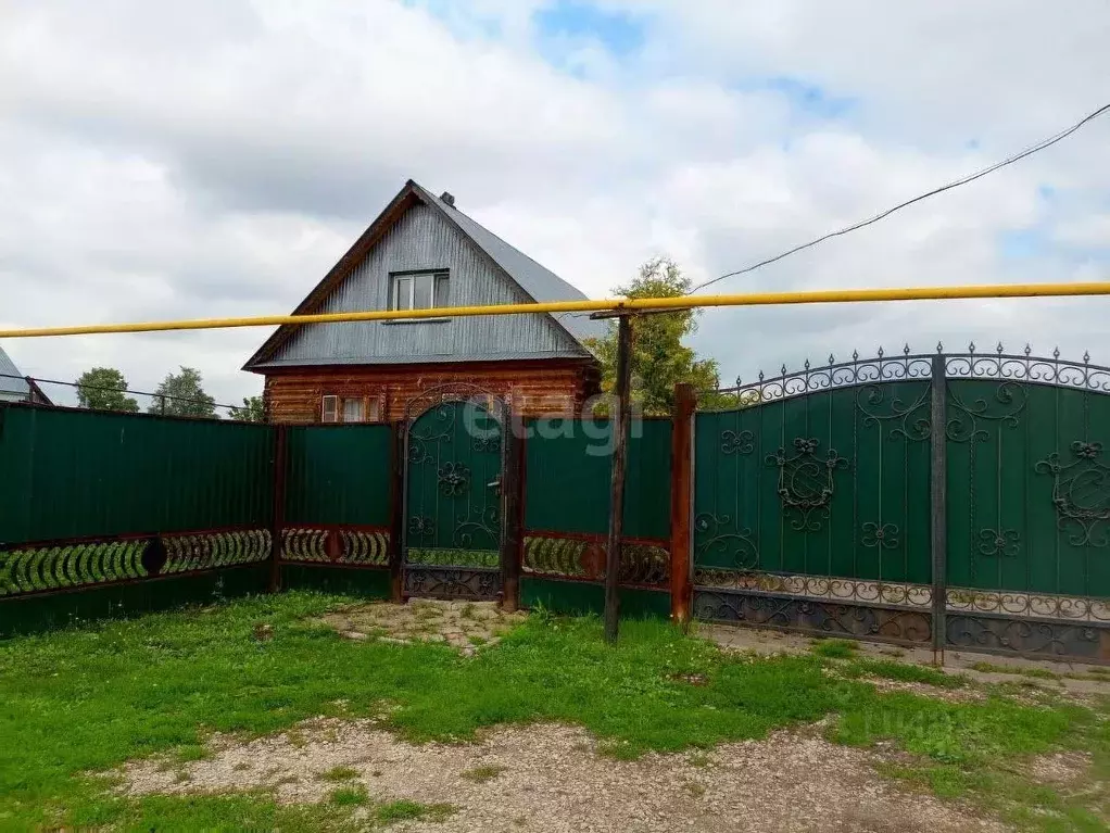 Дом в Татарстан, Аксубаево пгт ул. Краснопартизанская (97 м) - Фото 0