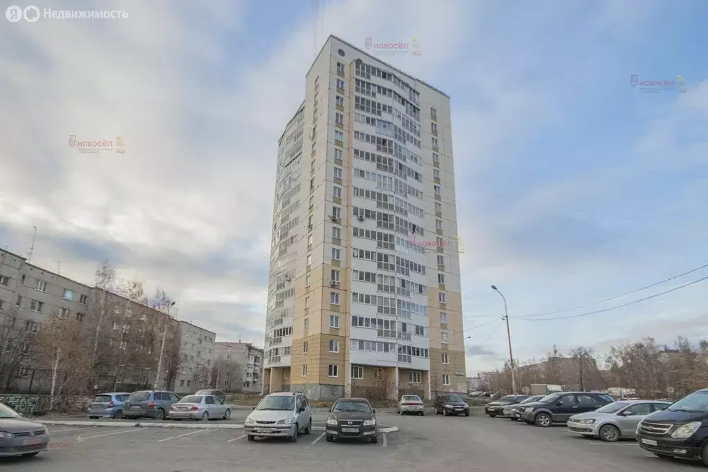 2-комнатная квартира: Екатеринбург, Билимбаевская улица, 25к2 (58 м) - Фото 1