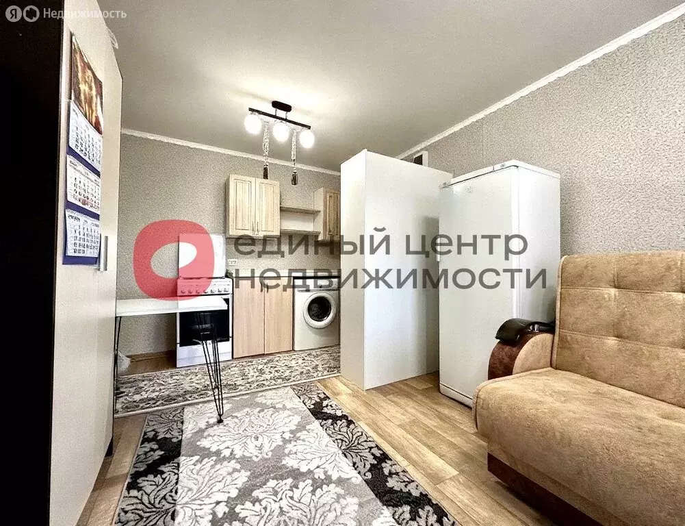 1к в 9-комнатной квартире (17.3 м) - Фото 2