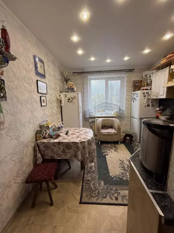 Продается 3-комнатная квартира - Фото 1