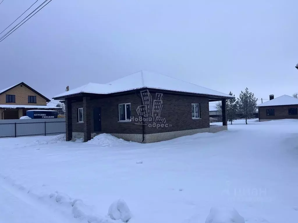 Дом в Воронежская область, Верхнехавский район, с. Углянец ул. ... - Фото 1