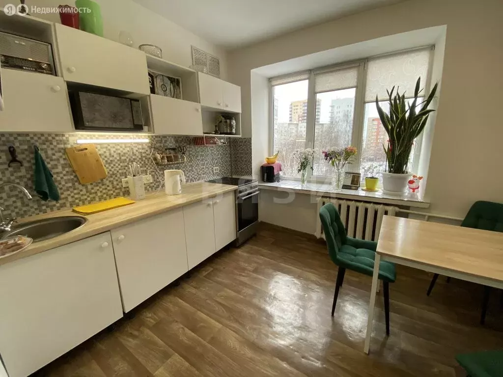 2-комнатная квартира: Тюмень, улица Свердлова, 16 (59.9 м) - Фото 1