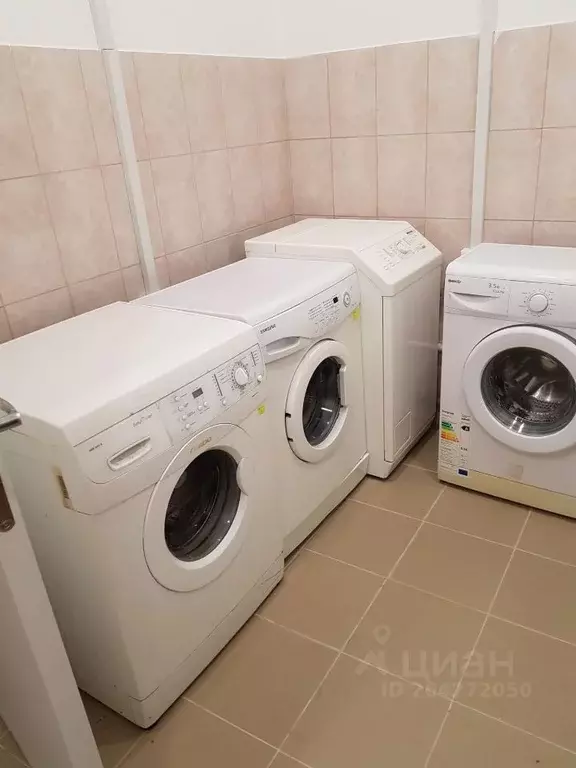 Комната Санкт-Петербург Среднеохтинский просп., 33/15 - Фото 2
