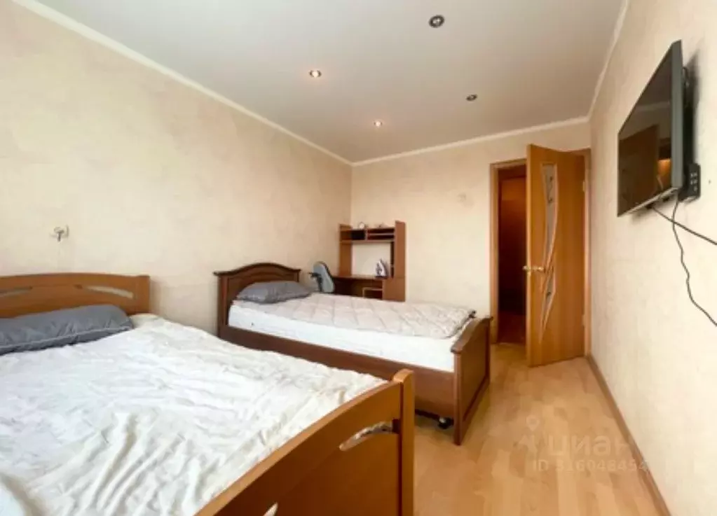 2-к кв. Пермский край, Пермь Ветлужская ул., 62 (50.0 м) - Фото 2