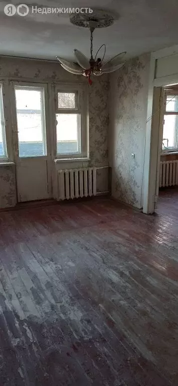 3-комнатная квартира: Нижний Новгород, проспект Ленина, 22 (57 м) - Фото 1