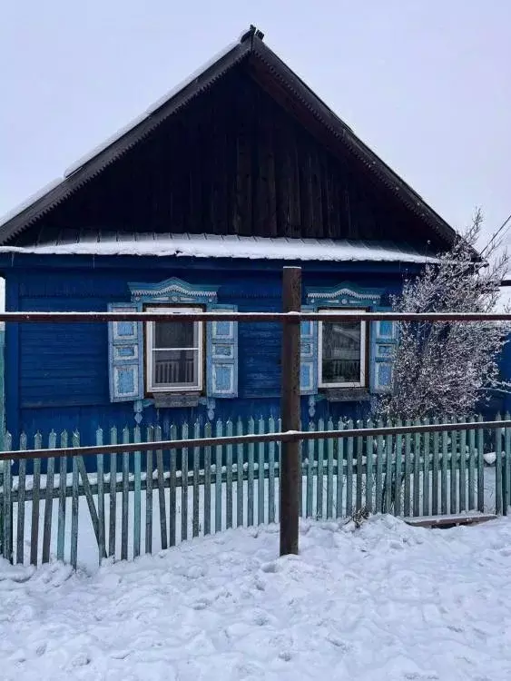 Дом в Иркутская область, Черемхово ул. Есенина, 8 (49 м) - Фото 1