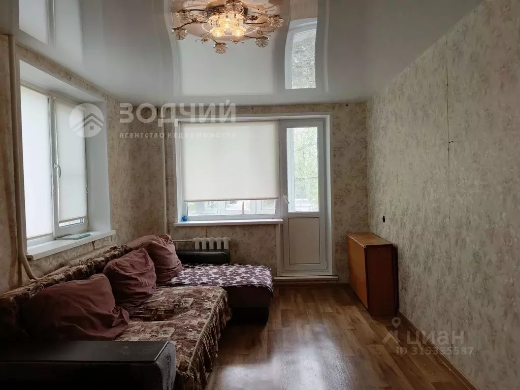 2-к кв. Чувашия, Шумерля Пролетарская ул., 3 (41.9 м) - Фото 0