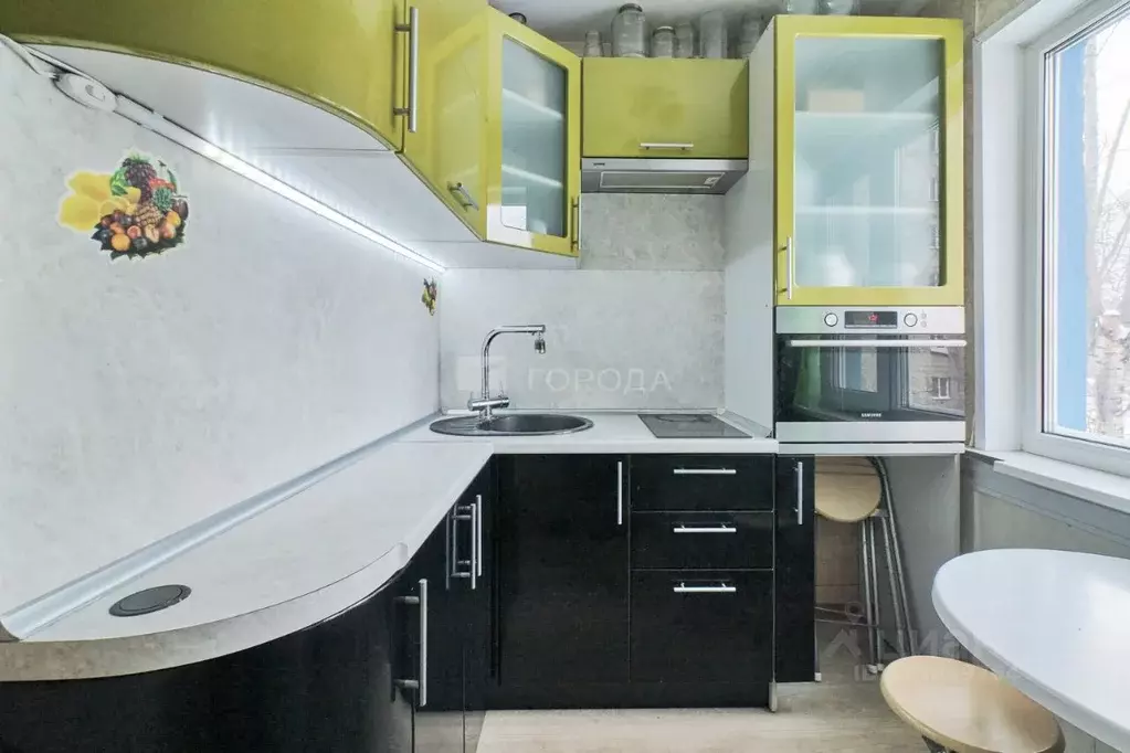 3-к кв. Томская область, Томск просп. Фрунзе, 125 (56.1 м) - Фото 1