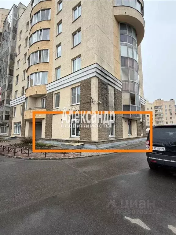 Торговая площадь в Санкт-Петербург Ланское ш., 14к1 (68 м) - Фото 1