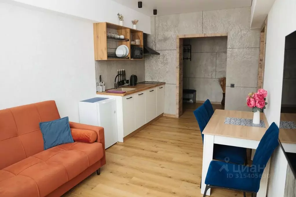 Комната Красноярский край, пос. Солнечный ул. Карбышева, 32Б (85.0 м) - Фото 0