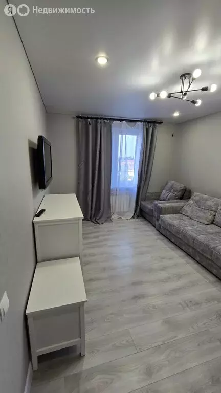 2-комнатная квартира: Владикавказ, улица Куйбышева, 64 (45 м) - Фото 1