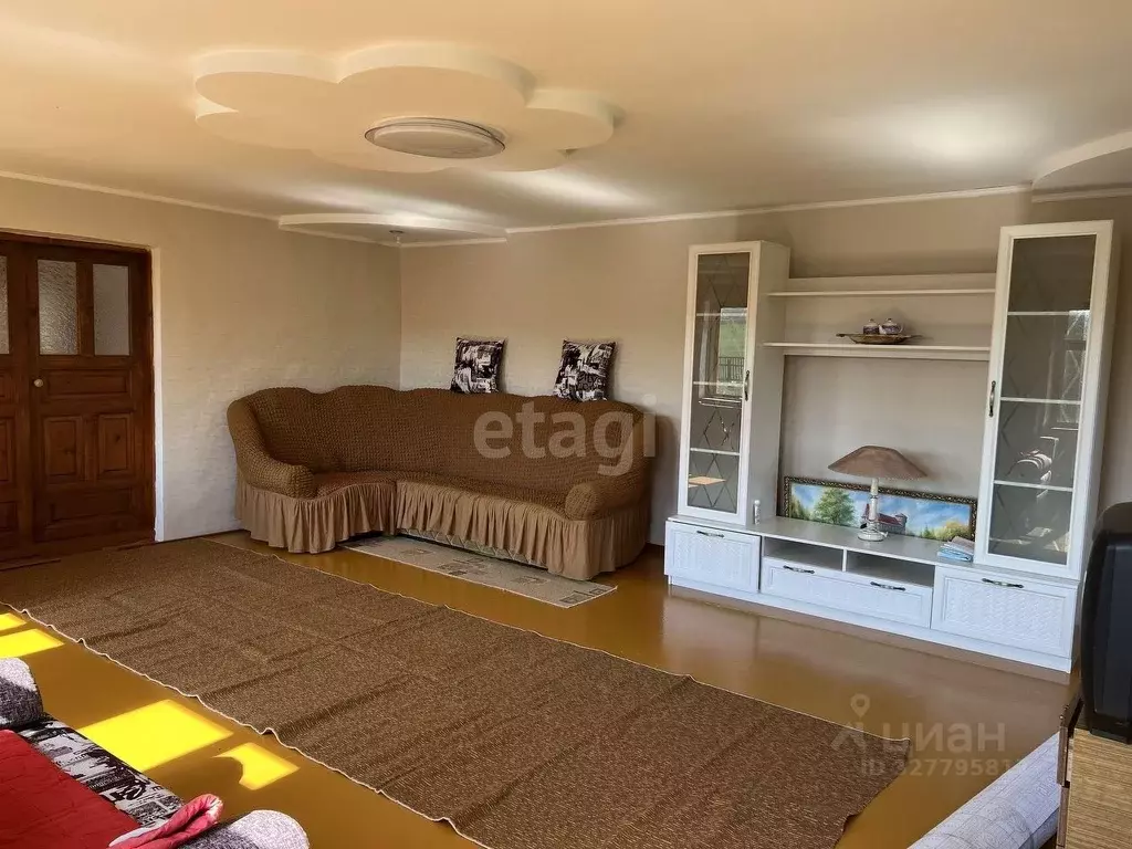 Дом в Башкортостан, Стерлибашевский сельсовет, д. Никольское ул. ... - Фото 1