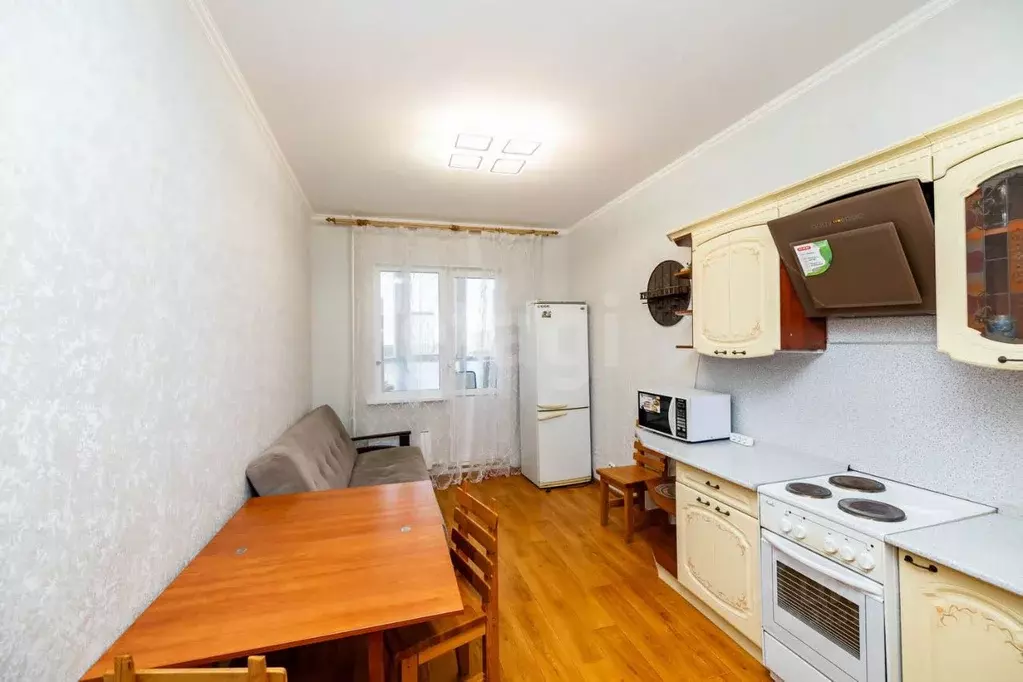 2-к кв. Ханты-Мансийский АО, Сургут тракт Тюменский, 4 (67.0 м) - Фото 1