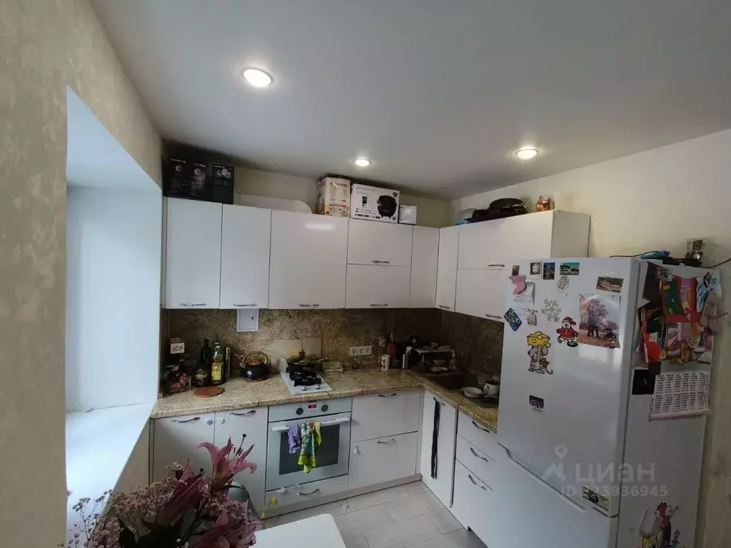 3-к кв. Свердловская область, Екатеринбург ул. Бисертская, 6А (55.5 м) - Фото 0