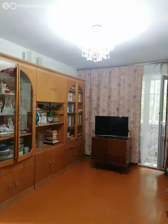 4-комнатная квартира: Новосибирск, улица Петухова, 76 (75.4 м) - Фото 1