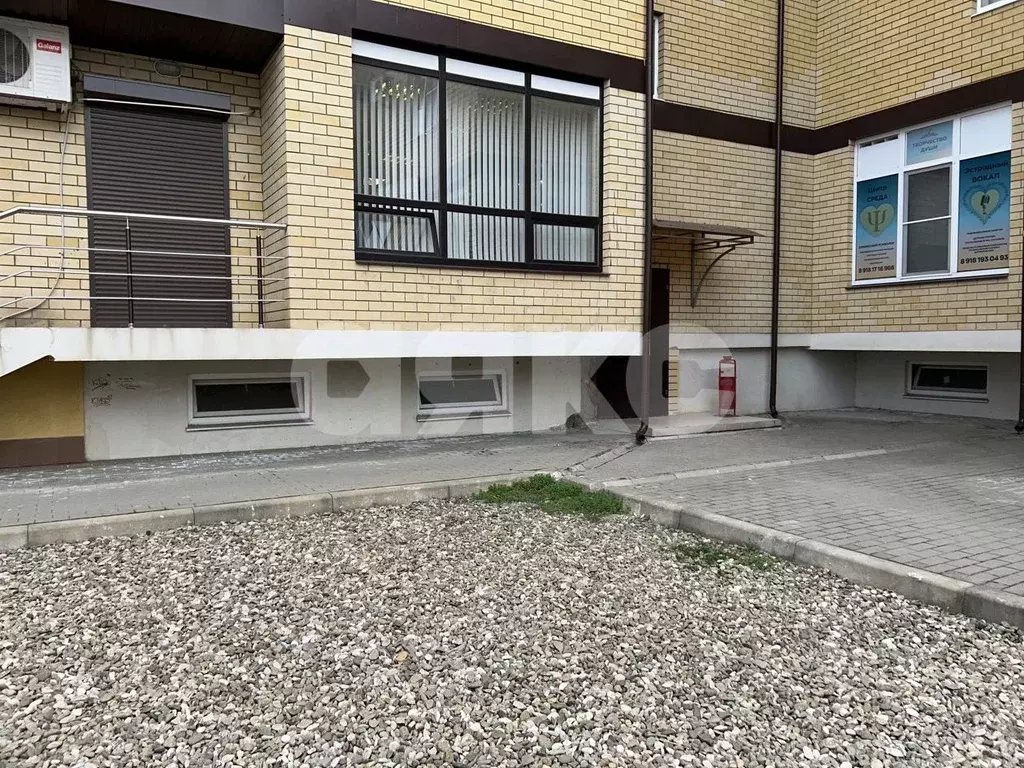 Помещение свободного назначения в Краснодарский край, Горячий Ключ ул. ... - Фото 1