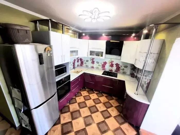 3-к. квартира, 90 м, 4/6 эт. - Фото 0