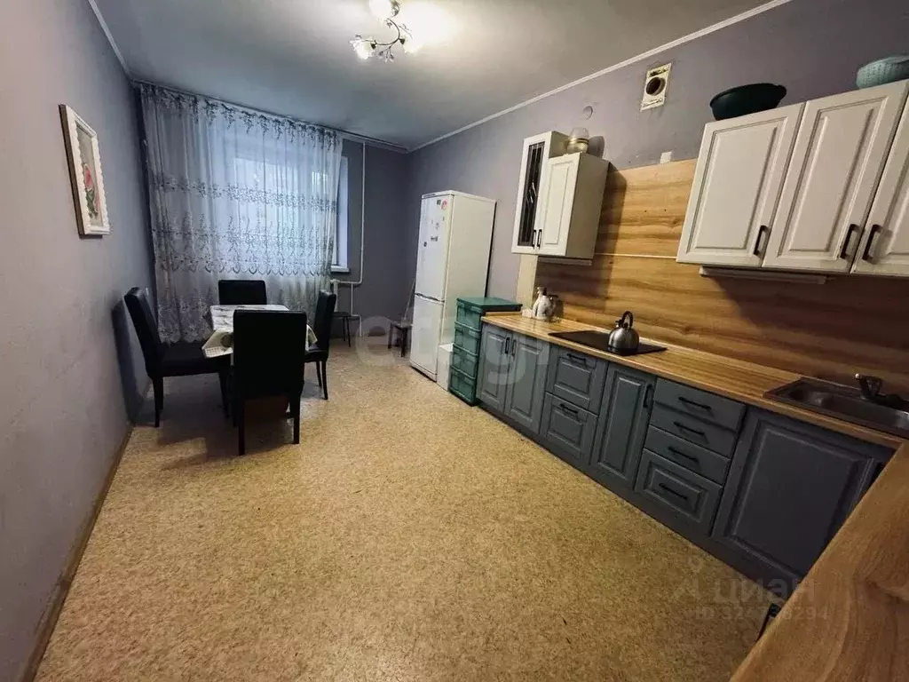 3-к кв. Ямало-Ненецкий АО, Салехард ул. Республики, 76 (111.0 м) - Фото 1