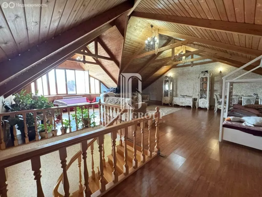 Дом в Махачкала, микрорайон Караман-7 (270 м) - Фото 1