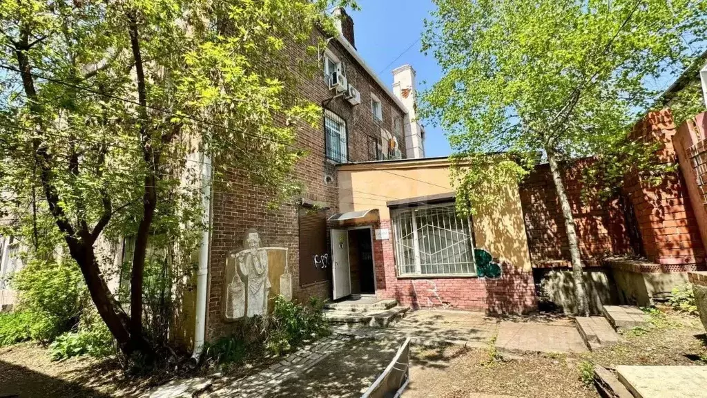 3-к кв. Приморский край, Владивосток Семеновская ул., 5 (61.2 м) - Фото 0
