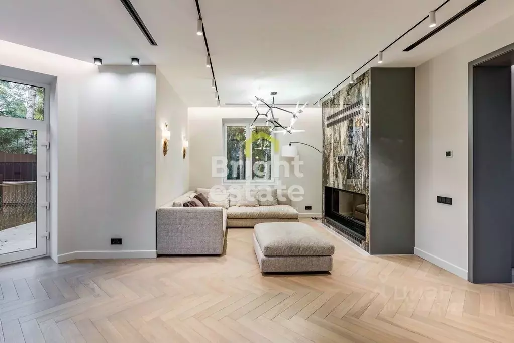 Дом в Московская область, Истра муниципальный округ, д. Веледниково, ... - Фото 1