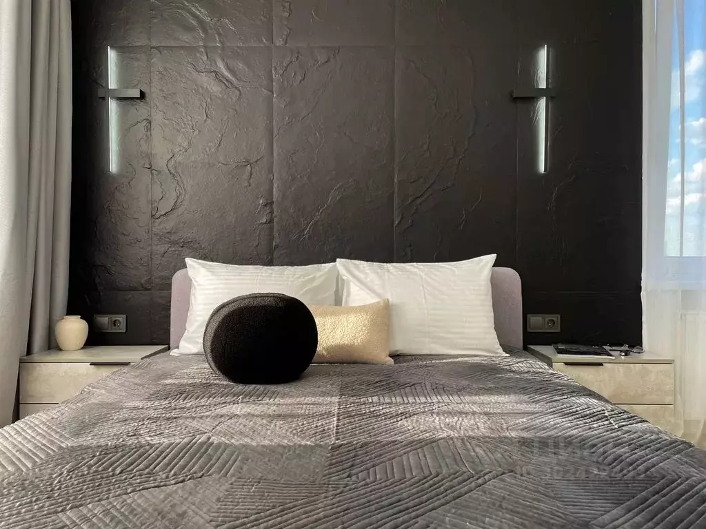 1-к кв. Тюменская область, Тюмень Новгородская ул., 1 (30.0 м) - Фото 1