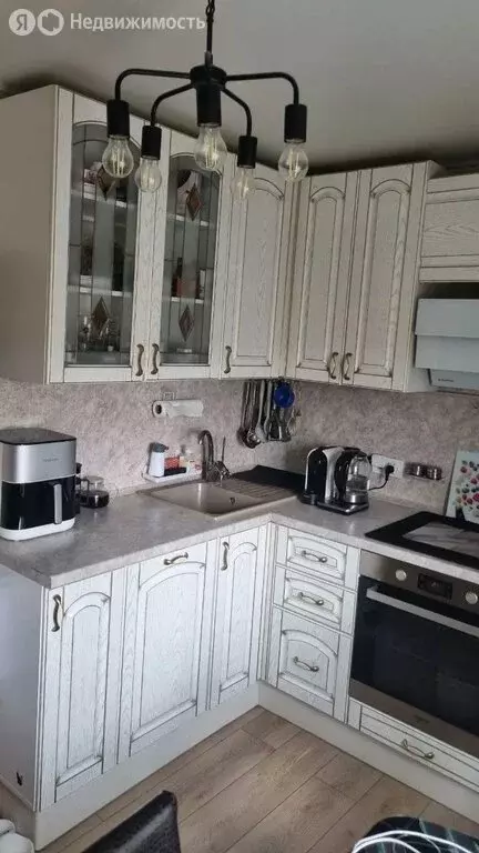 2-комнатная квартира: Тюмень, улица Мельникайте, 133 (50.2 м) - Фото 2