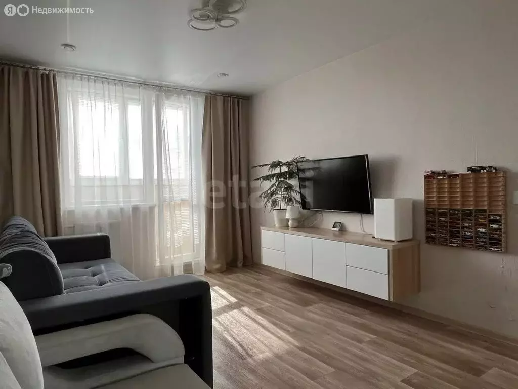 1-комнатная квартира: Череповец, улица Максима Горького, 34 (39.9 м) - Фото 1