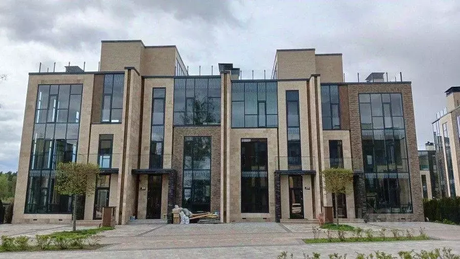 Таунхаус, 244.7 м - Фото 0