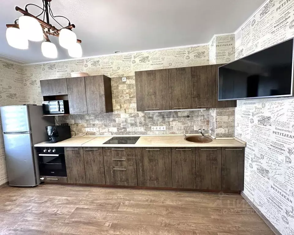 2-к кв. Тюменская область, Тюмень ул. Салтыкова-Щедрина, 58/3 (76.9 м) - Фото 2