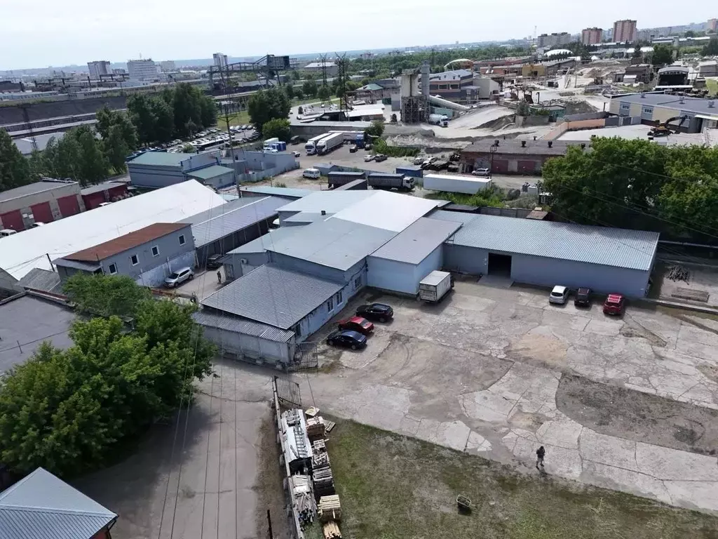 Склад в Алтайский край, Барнаул Восточный мкр, ул. Бриллиантовая, 2/7 ... - Фото 0