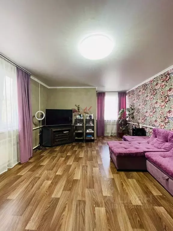 Дом в Тыва, Кызыл ул. Хем-Белдири (198 м) - Фото 1