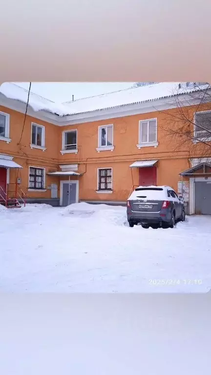 Помещение свободного назначения в Свердловская область, Ревда ул. ... - Фото 1