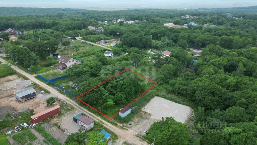 Участок в Приморский край, Надеждинский район, Дубки-1 СНТ ул. ... - Фото 1