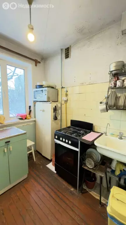 3-комнатная квартира: Мурманск, улица Александрова, 14 (48.5 м) - Фото 1