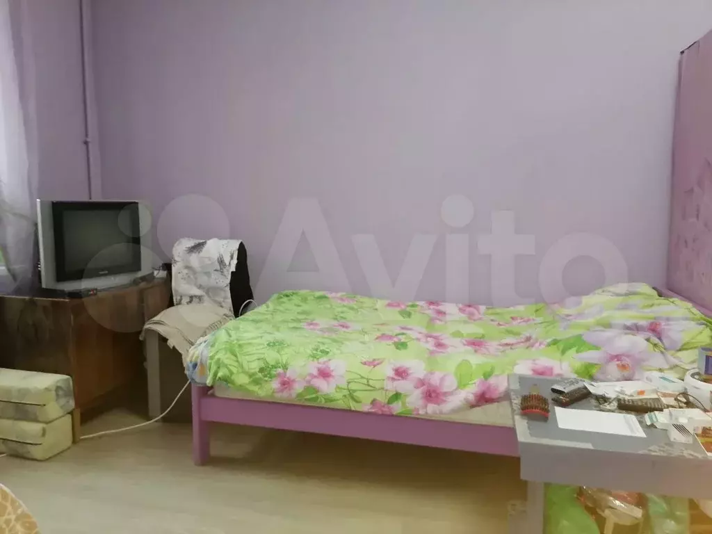 Комната 23 м в 4-к., 3/3 эт. - Фото 1