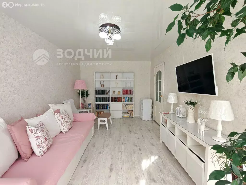 2-комнатная квартира: Канаш, улица Машиностроителей, 31 (50 м) - Фото 0