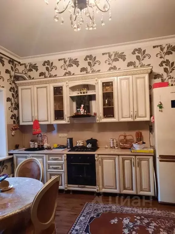 Дом в Дагестан, Каспийск просп. Имама Шамиля, 12 (120 м) - Фото 1