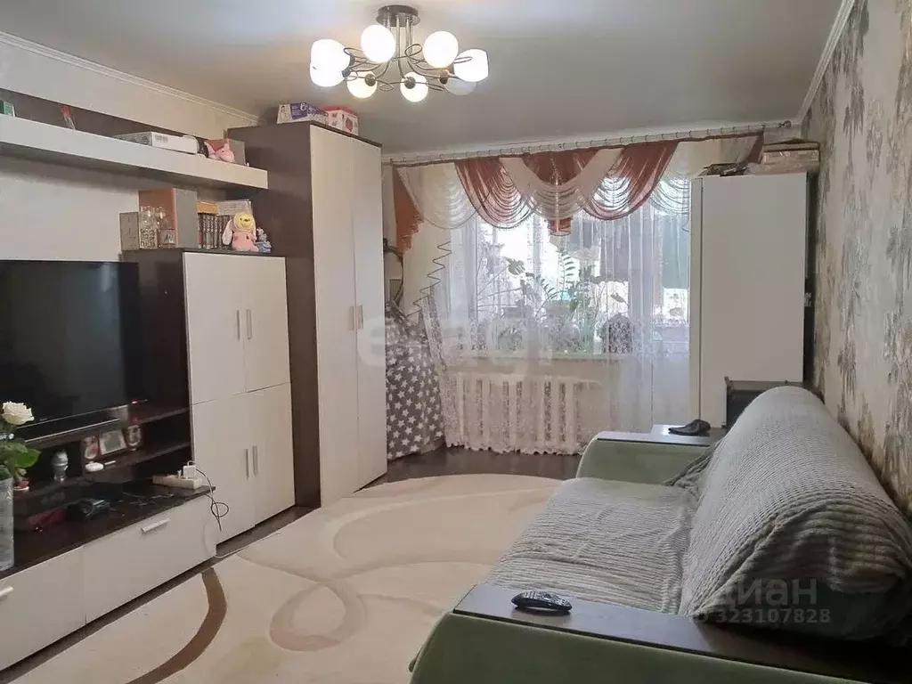 2-к кв. Саратовская область, Балашов Молодежная ул., 7 (51.2 м) - Фото 0