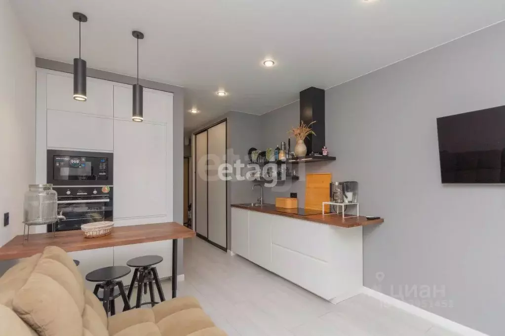 Студия Тюменская область, Тюмень ул. 50 лет Октября, 57В (25.7 м) - Фото 2