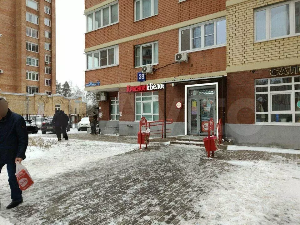 Продам торговое помещение, 99 м - Фото 0