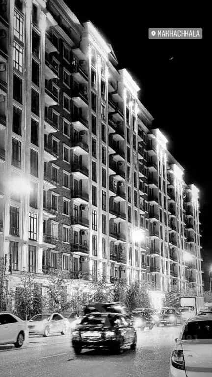 2-к кв. Дагестан, Махачкала ул. Азиза Алиева, 18 (83.5 м) - Фото 2