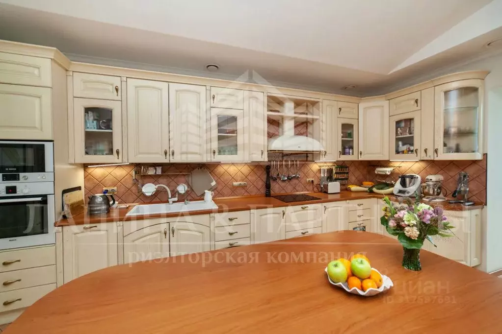 5-к кв. Кемеровская область, Новокузнецк ул. Тольятти, 46А (405.7 м) - Фото 0