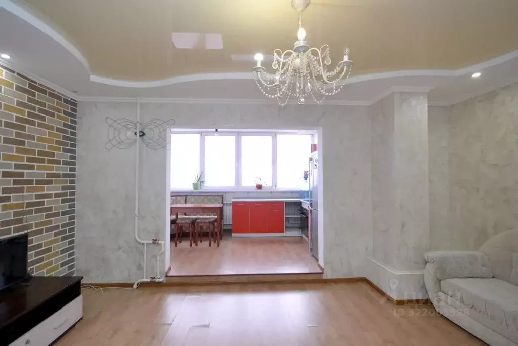 2-к кв. Саха (Якутия), Якутск ул. Короленко, 25 (51.0 м) - Фото 0