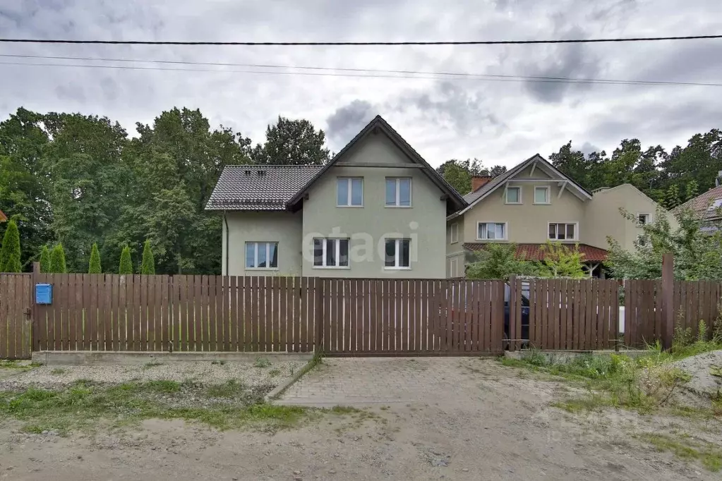 Дом в Калининградская область, Гурьевск пер. 3-й Березовый, 3А (300 м) - Фото 0