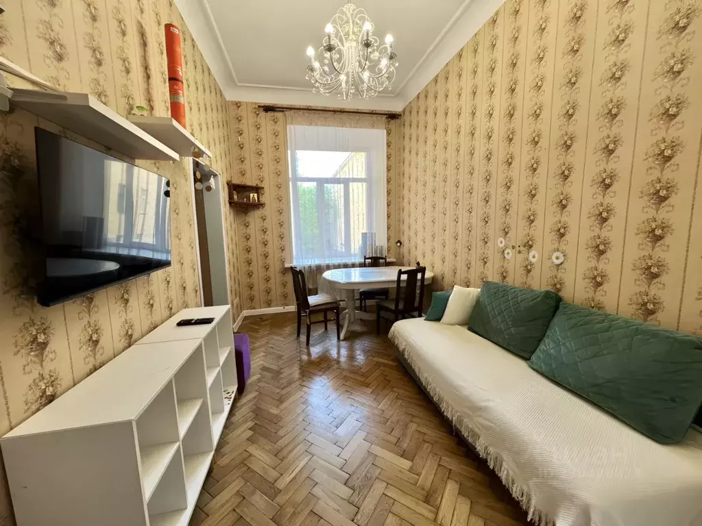 3-к кв. Санкт-Петербург 15-я Васильевского острова линия, 72 (74.1 м) - Фото 2