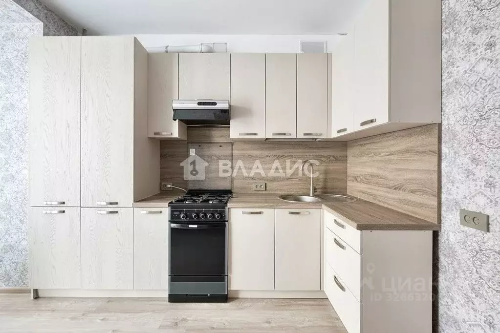 3-к кв. Карелия, Петрозаводск проезд Луганский, 5 (76.3 м) - Фото 2