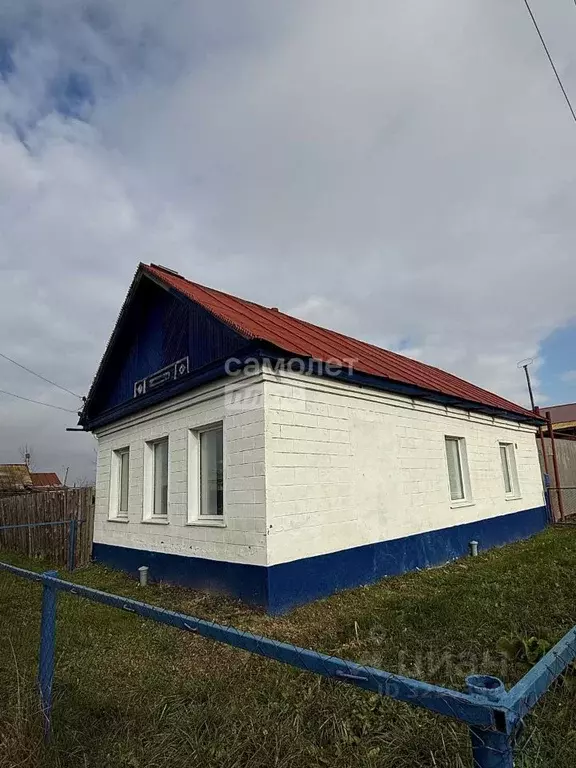 Дом в Пензенская область, Кузнецк Начальный проезд, 13 (68 м) - Фото 1