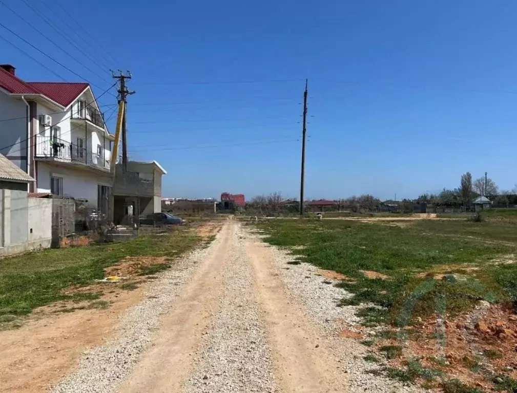 Участок в Крым, Евпатория городской округ, Заозерное пгт ул. ... - Фото 0